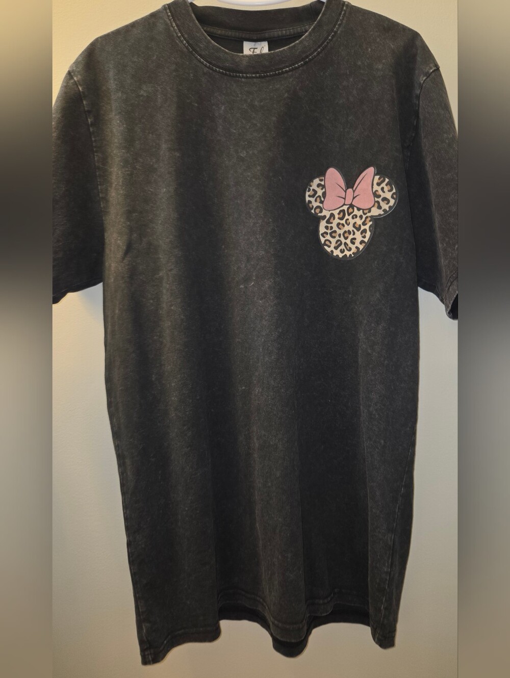MAMA Mineral Wash Tshirt Pink Bow Leopard Accent Size Small